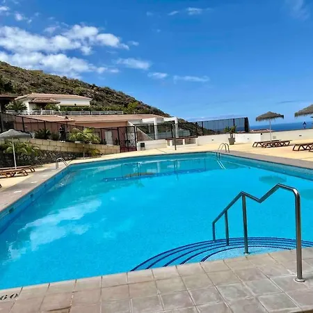 Апартаменты The Sunset Views Costa Adeje, Heated Pool *