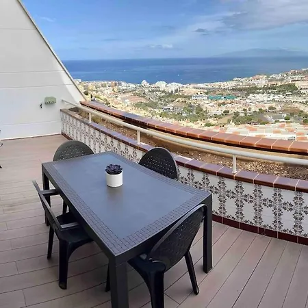 Апартаменты The Sunset Views Costa Adeje, Heated Pool *