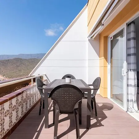 The Sunset Views Costa Adeje, Heated Pool Daire *